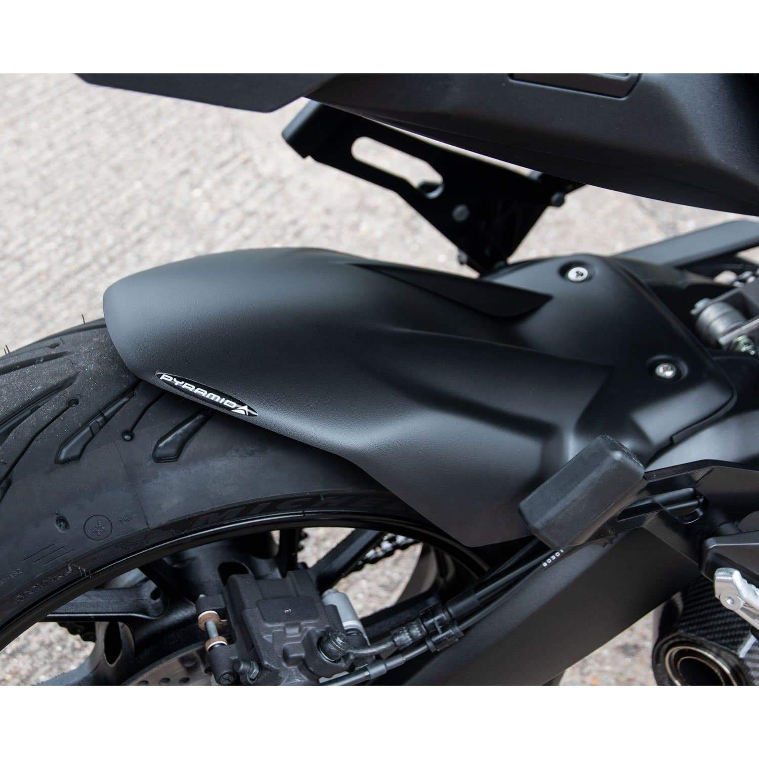 Hugger | Matte Black | Yamaha Tracer 900 2018>2020 - Bikerr